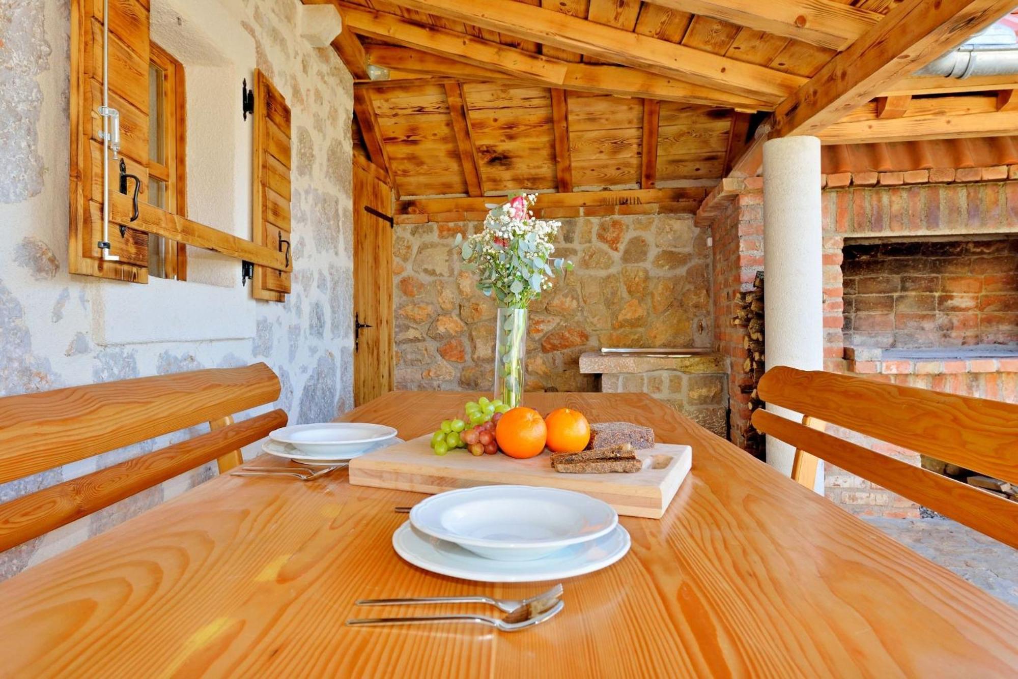 Holiday Home Martelina Starigrad Paklenica Dış mekan fotoğraf