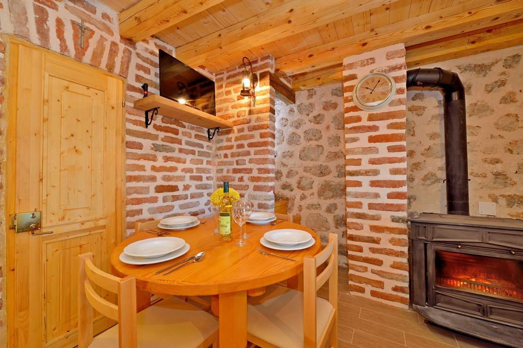 Holiday Home Martelina Starigrad Paklenica Dış mekan fotoğraf